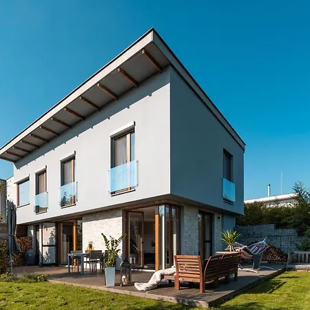 Cozy Terraced House With Infra Sauna And Parking Willa Jesenice (Prague-West)
