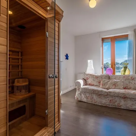 Willa Cozy Terraced House With Infra Sauna And Parking